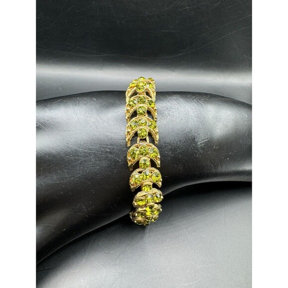 Weiss Rhinestone Link Bracelet Vintage Safety Clasp Green Gold Tone Signed - Picture 1 of 10